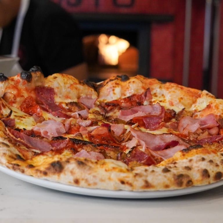 Delicious Cheese Pizza Options